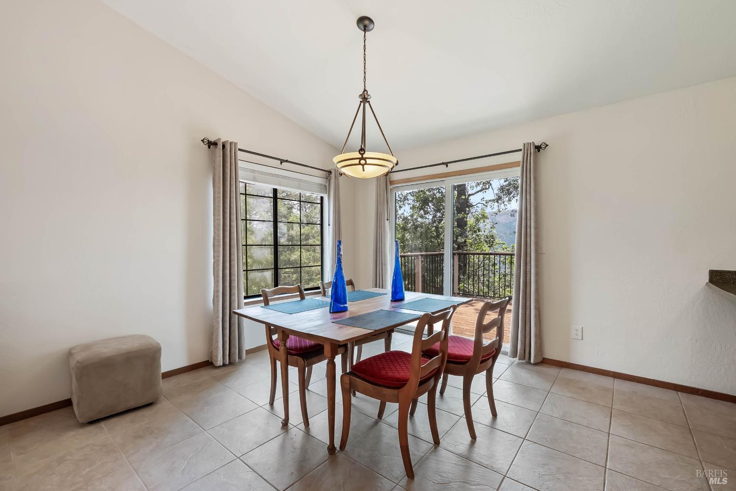 Detail Gallery Image 21 of 47 For 9591 Lassen Dr, Cobb,  CA 95426 - 3 Beds | 2 Baths