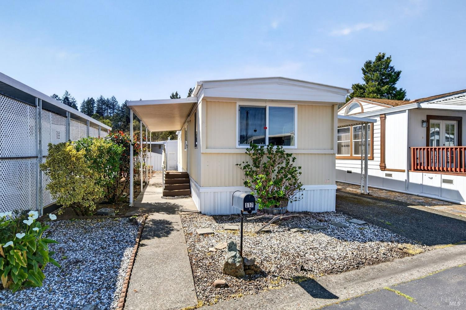 Detail Gallery Image 17 of 23 For 117 Oakwood Ln, Santa Rosa,  CA 95409 - 2 Beds | 1 Baths