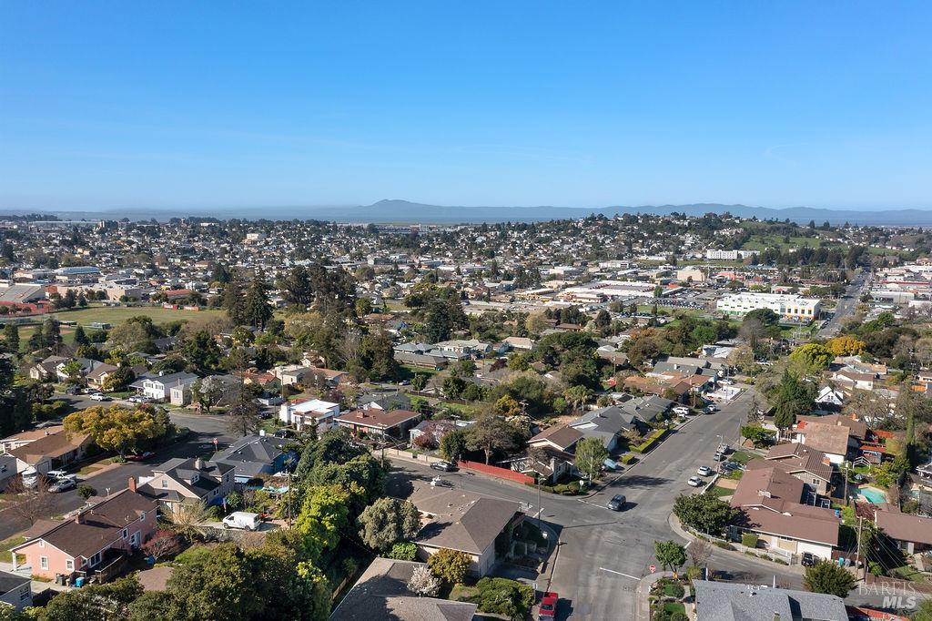 Detail Gallery Image 58 of 62 For 401 Valle Vista Ave, Vallejo,  CA 94590 - 4 Beds | 3 Baths