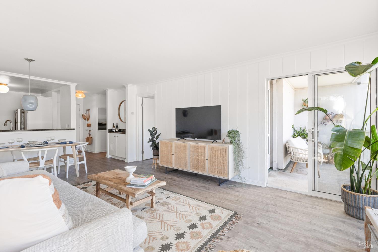 Detail Gallery Image 5 of 48 For 621 Larkspur Plaza Dr, Larkspur,  CA 94939 - 1 Beds | 1 Baths