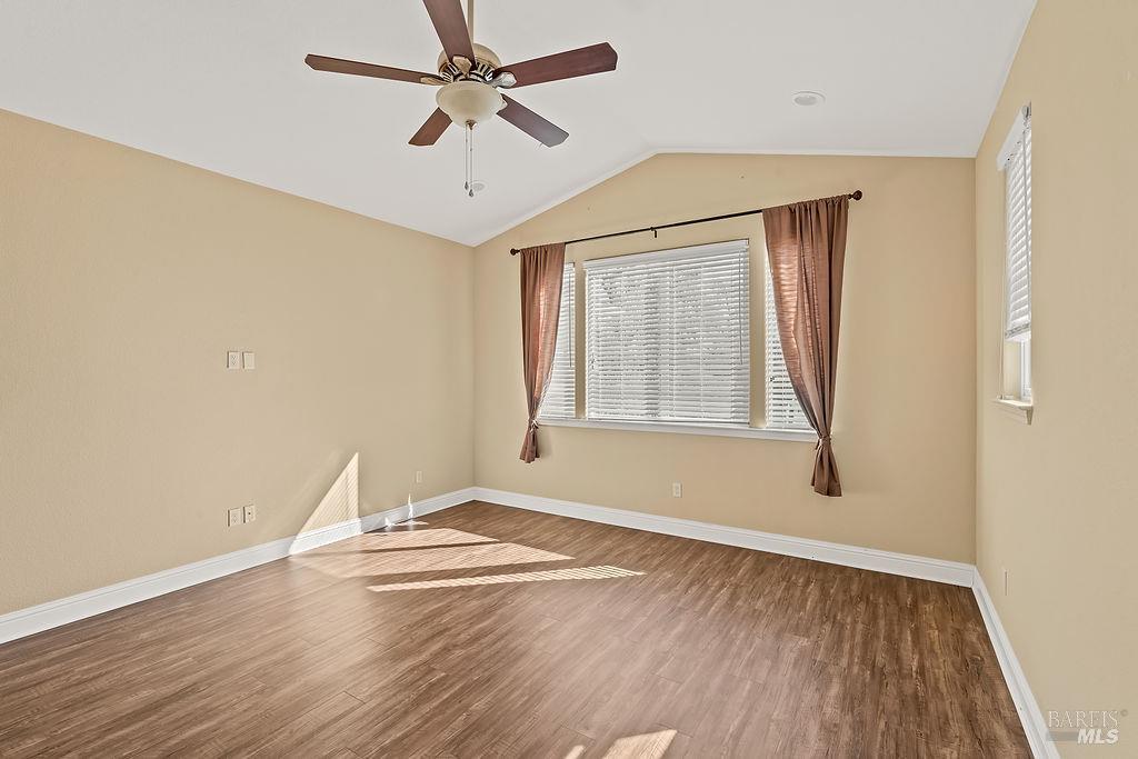 Detail Gallery Image 24 of 45 For 125 Anish Way, Windsor,  CA 95492 - 4 Beds | 3/1 Baths