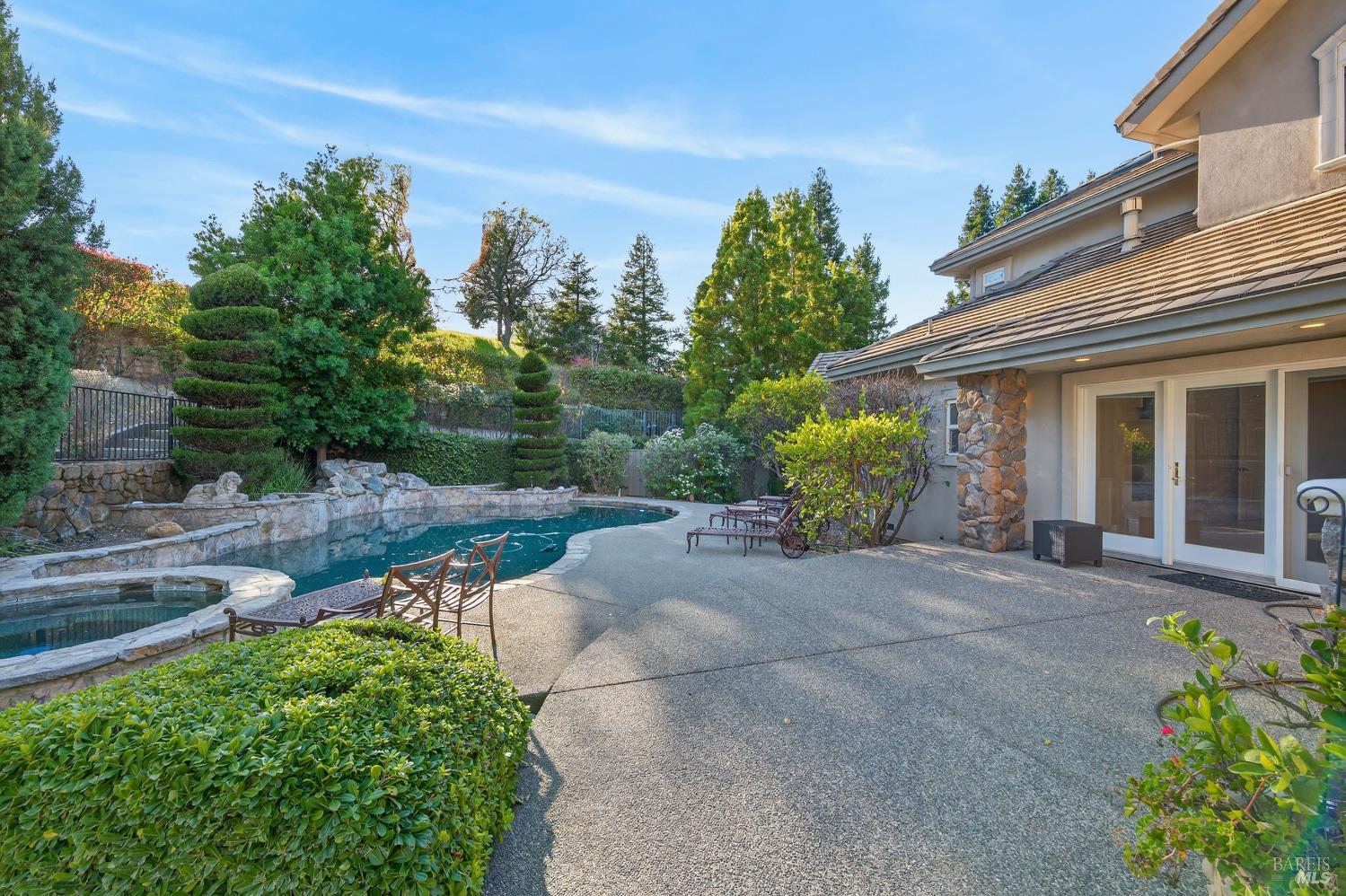 Detail Gallery Image 47 of 89 For 2054 Pinecrest Ct, Vacaville,  CA 95688 - 4 Beds | 4/1 Baths