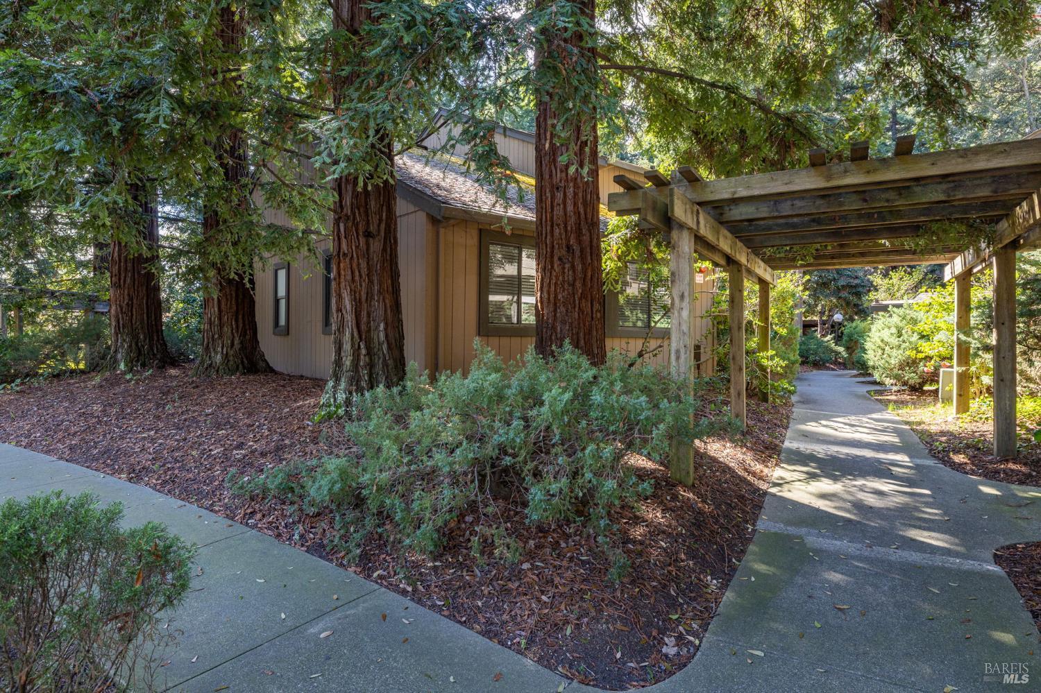 Detail Gallery Image 18 of 20 For 106 Nicholas Ct, Cotati,  CA 94931 - 2 Beds | 1 Baths