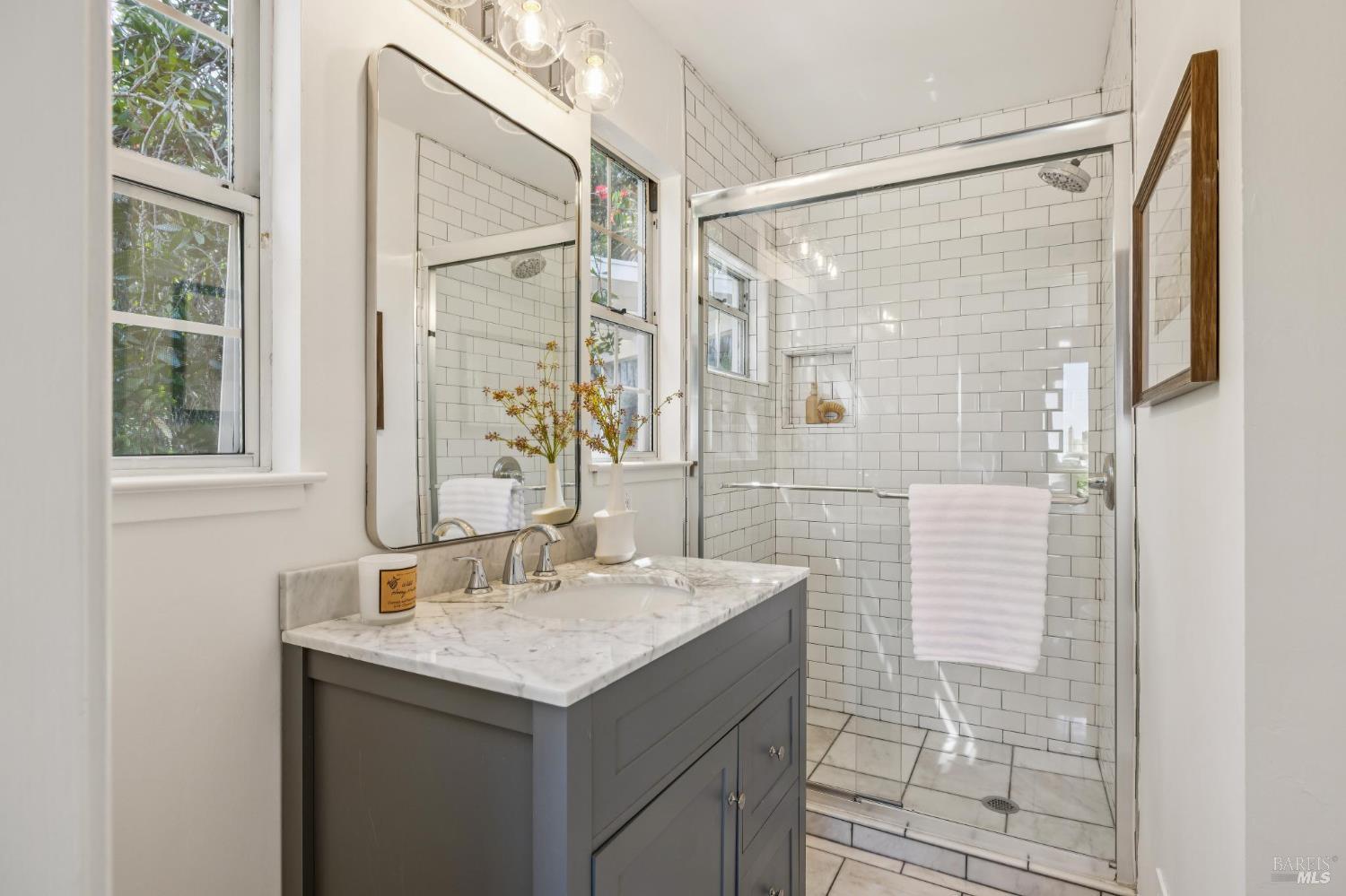 Detail Gallery Image 37 of 70 For 67 Oak Springs Dr, San Anselmo,  CA 94960 - 5 Beds | 4/1 Baths