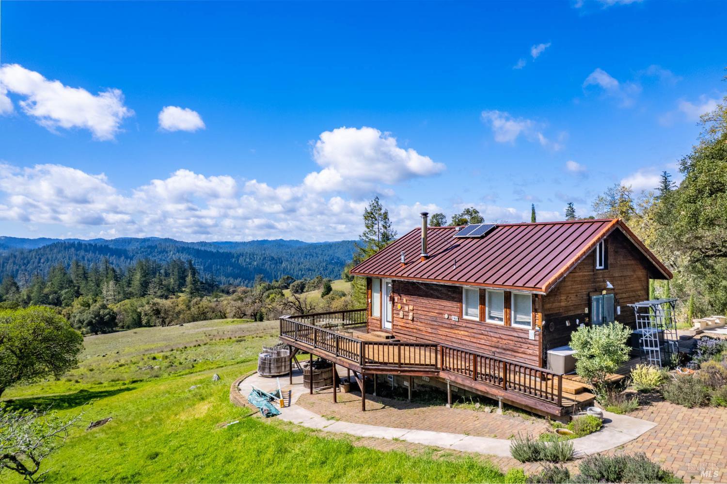 Detail Gallery Image 16 of 80 For 16101 Lost Creek Rd, Yorkville,  CA 95494 - 2 Beds | 2 Baths