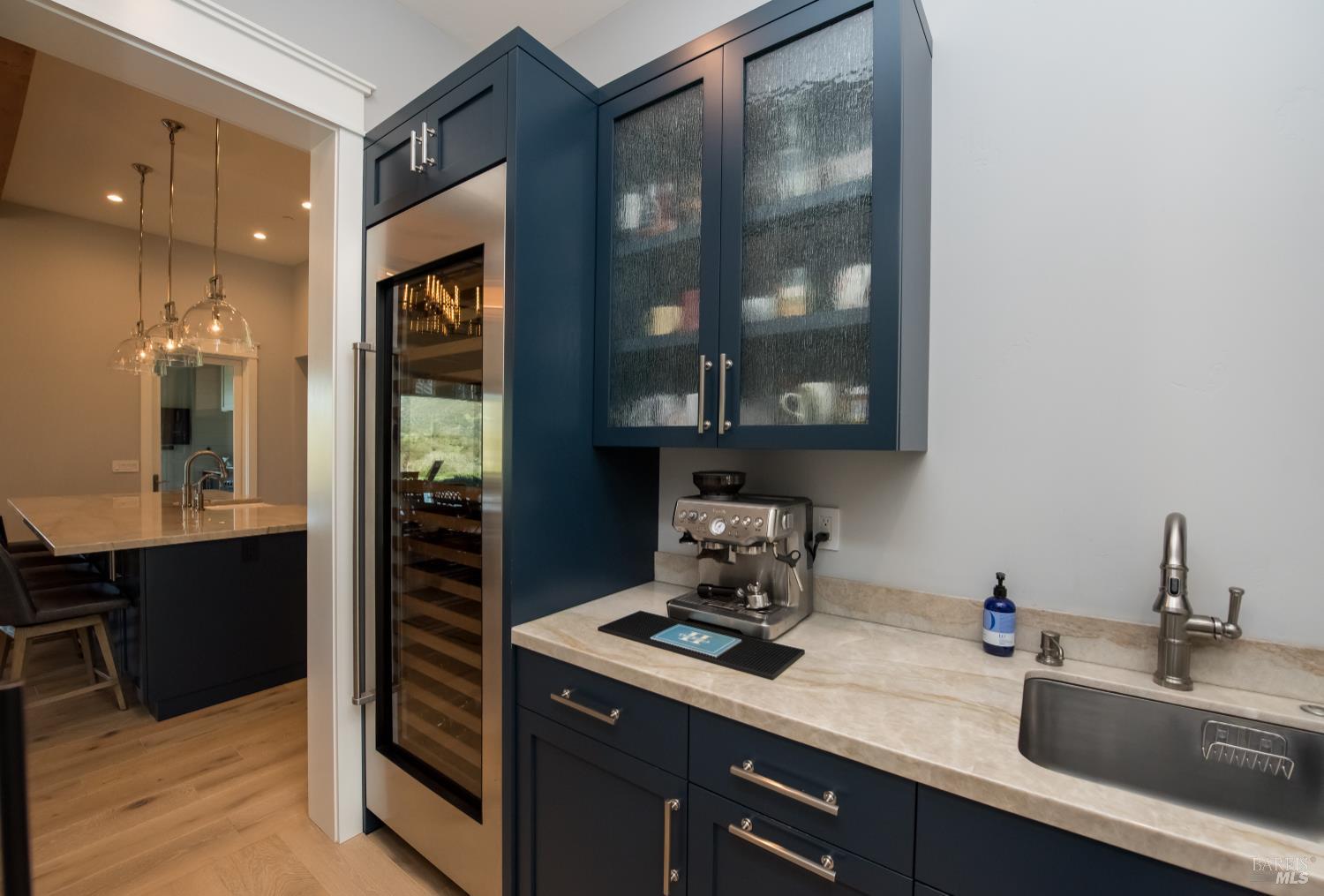 Detail Gallery Image 27 of 93 For 3932 Silver Fox Ct, Santa Rosa,  CA 95403 - 4 Beds | 4/1 Baths