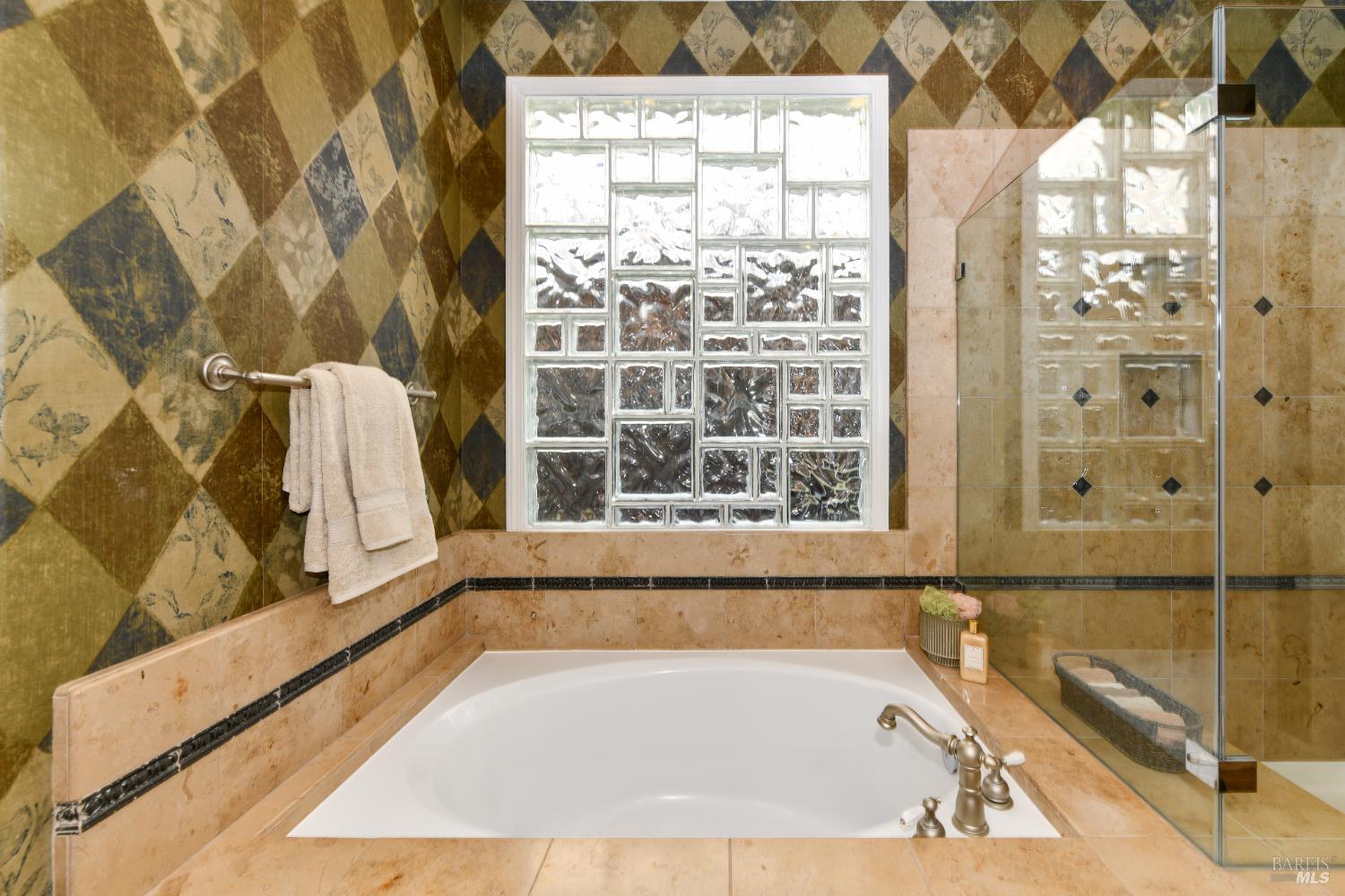 Detail Gallery Image 24 of 50 For 5015 Staghorn Dr, Vallejo,  CA 94591 - 3 Beds | 3 Baths