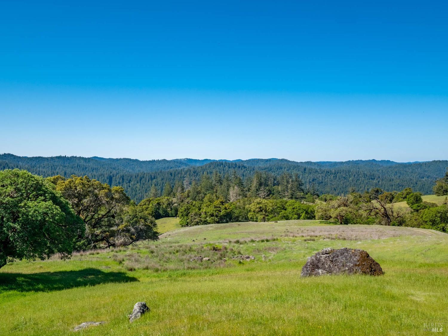 Detail Gallery Image 31 of 80 For 16101 Lost Creek Rd, Yorkville,  CA 95494 - 2 Beds | 2 Baths