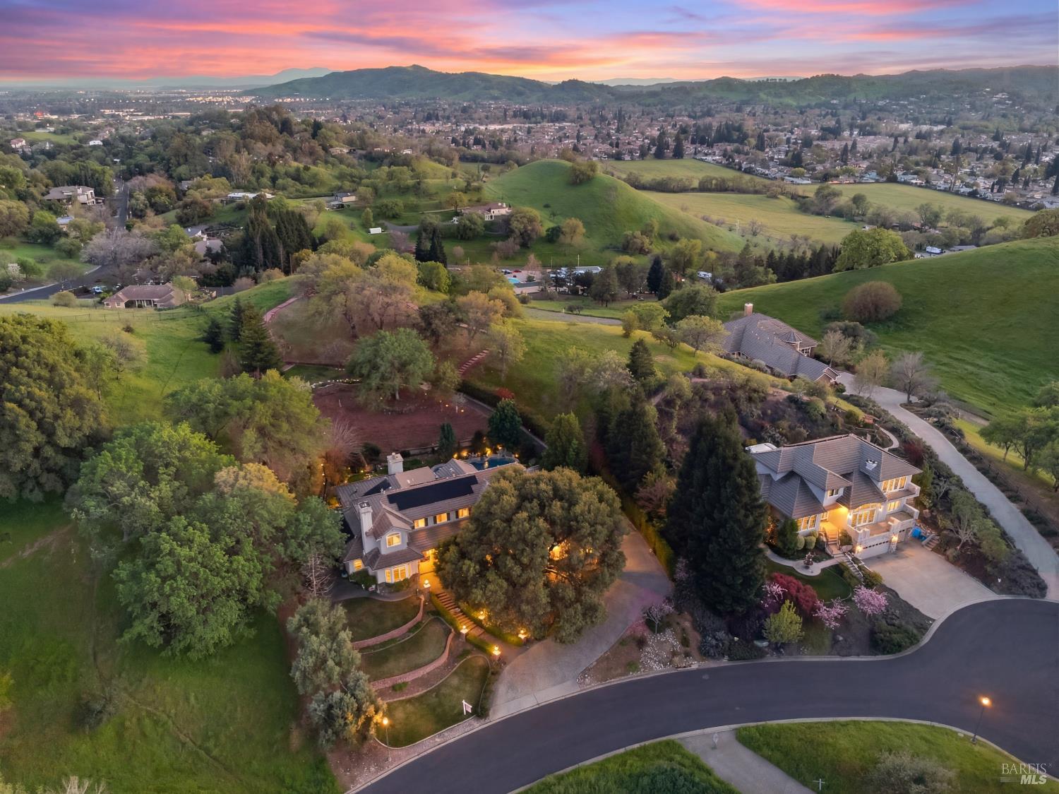 Detail Gallery Image 59 of 89 For 2054 Pinecrest Ct, Vacaville,  CA 95688 - 4 Beds | 4/1 Baths