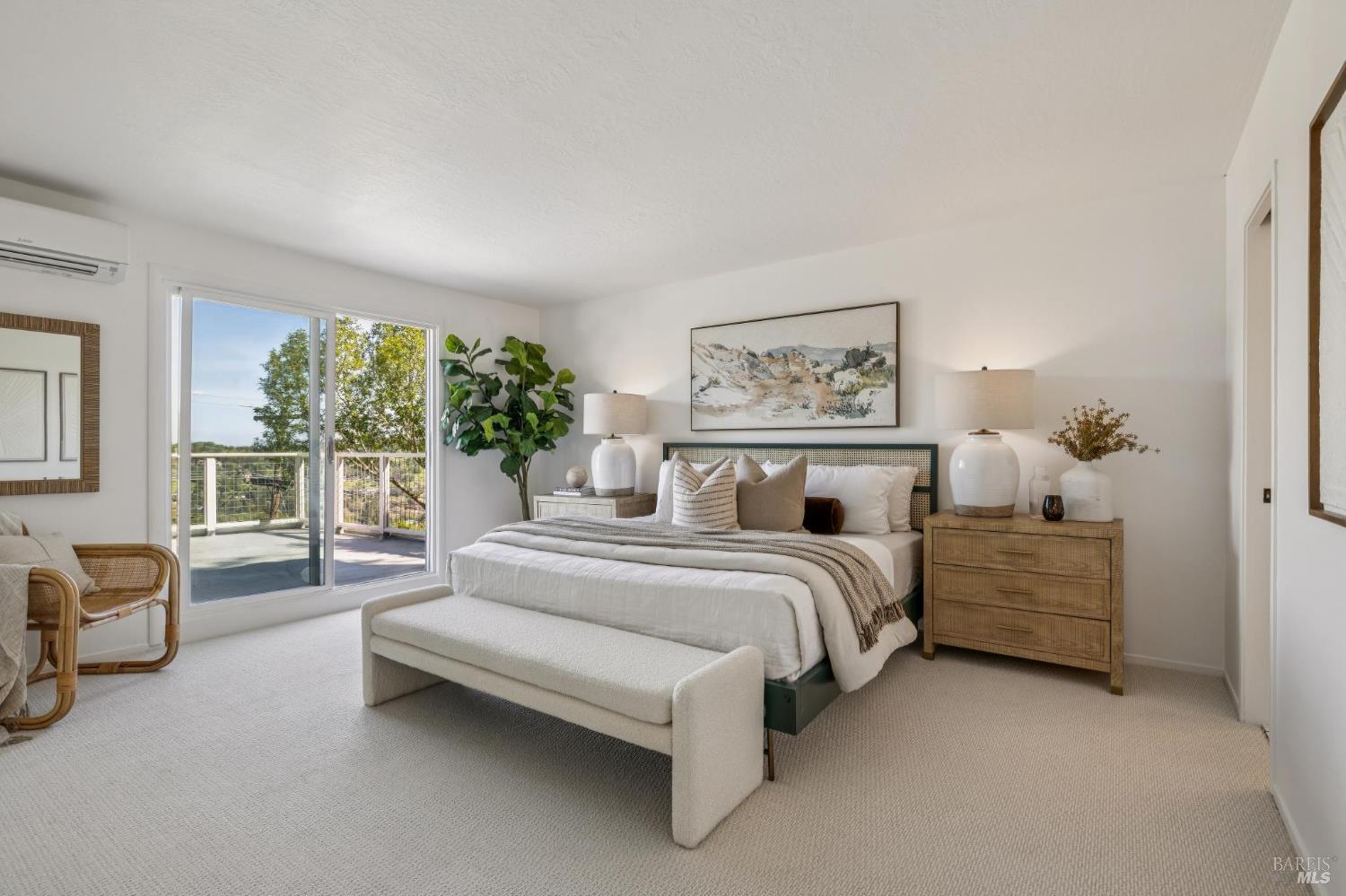 Detail Gallery Image 35 of 70 For 67 Oak Springs Dr, San Anselmo,  CA 94960 - 5 Beds | 4/1 Baths