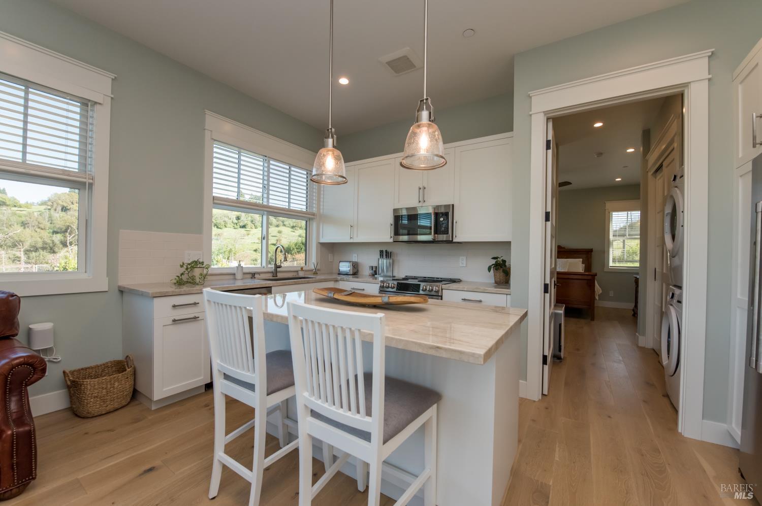 Detail Gallery Image 77 of 93 For 3932 Silver Fox Ct, Santa Rosa,  CA 95403 - 4 Beds | 4/1 Baths