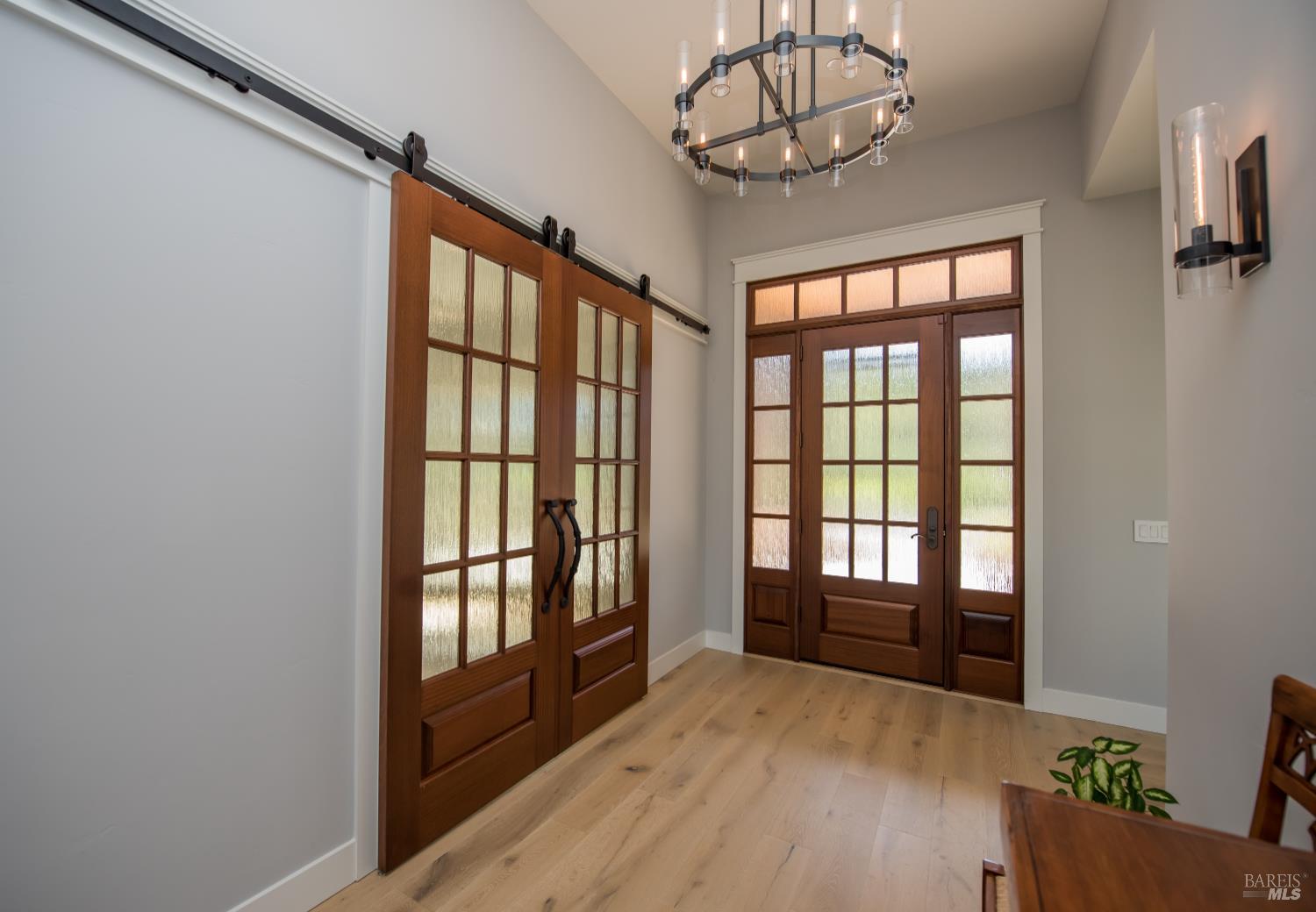 Detail Gallery Image 14 of 93 For 3932 Silver Fox Ct, Santa Rosa,  CA 95403 - 4 Beds | 4/1 Baths