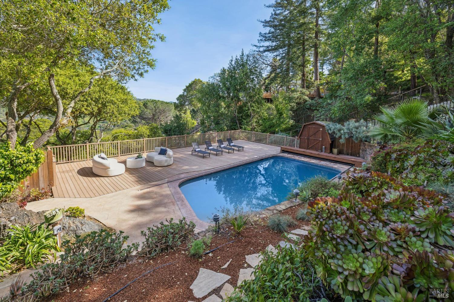 Detail Gallery Image 66 of 70 For 67 Oak Springs Dr, San Anselmo,  CA 94960 - 5 Beds | 4/1 Baths