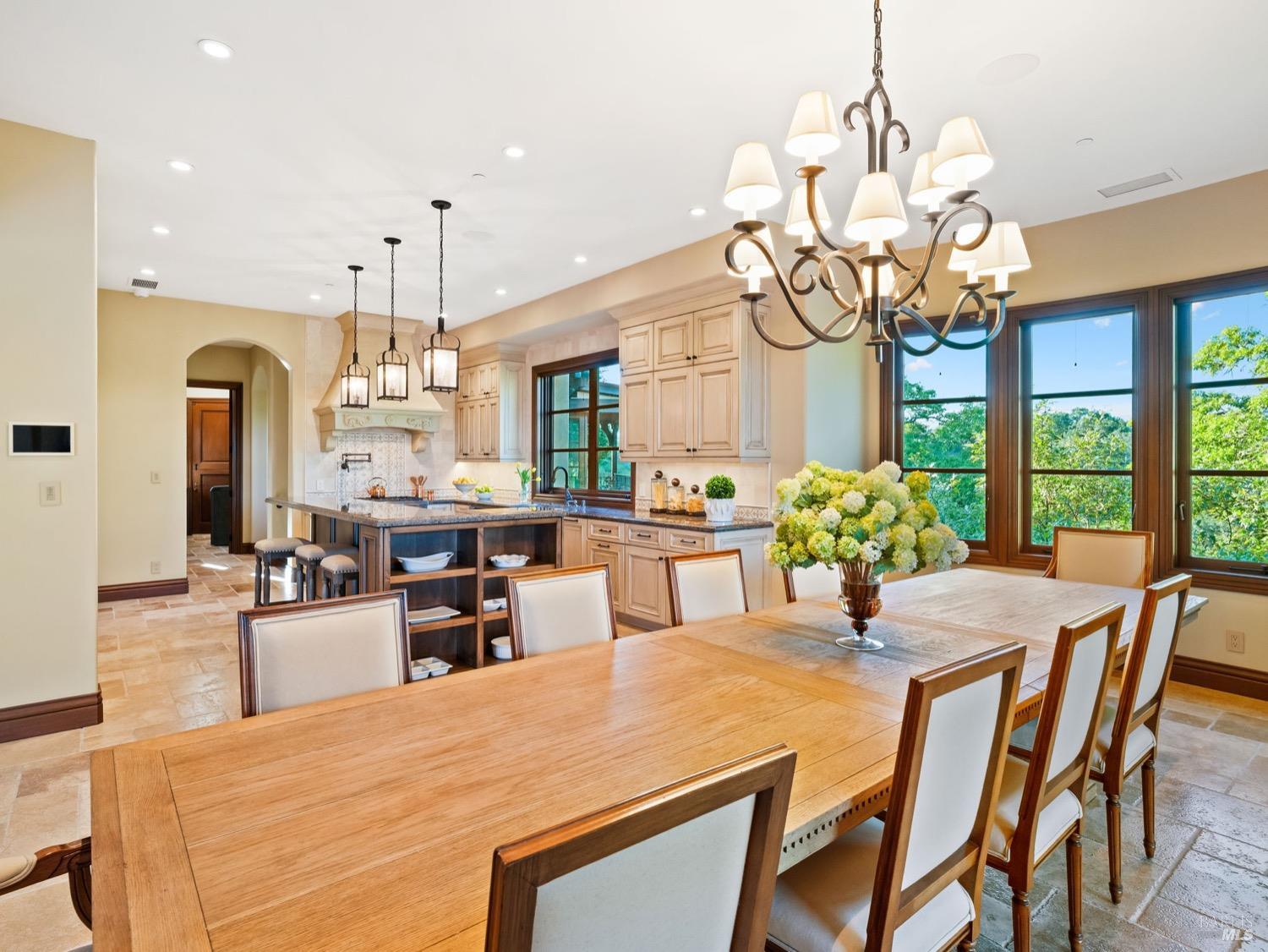 Detail Gallery Image 13 of 95 For 6444 Cottage Ridge Rd, Santa Rosa,  CA 95403 - 4 Beds | 4/2 Baths