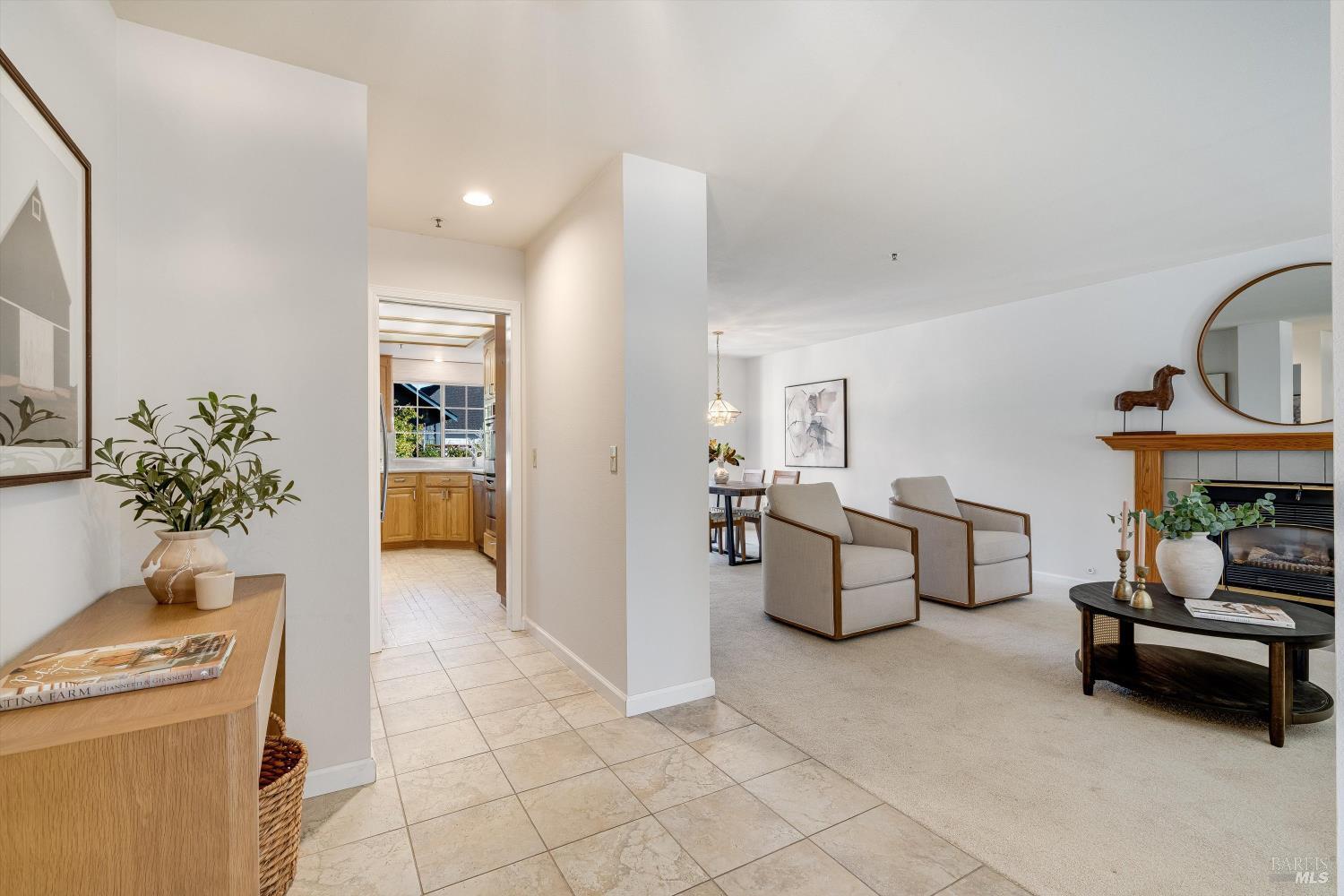 Detail Gallery Image 3 of 37 For 2908 Victoria Ct, Napa,  CA 94558 - 3 Beds | 2 Baths