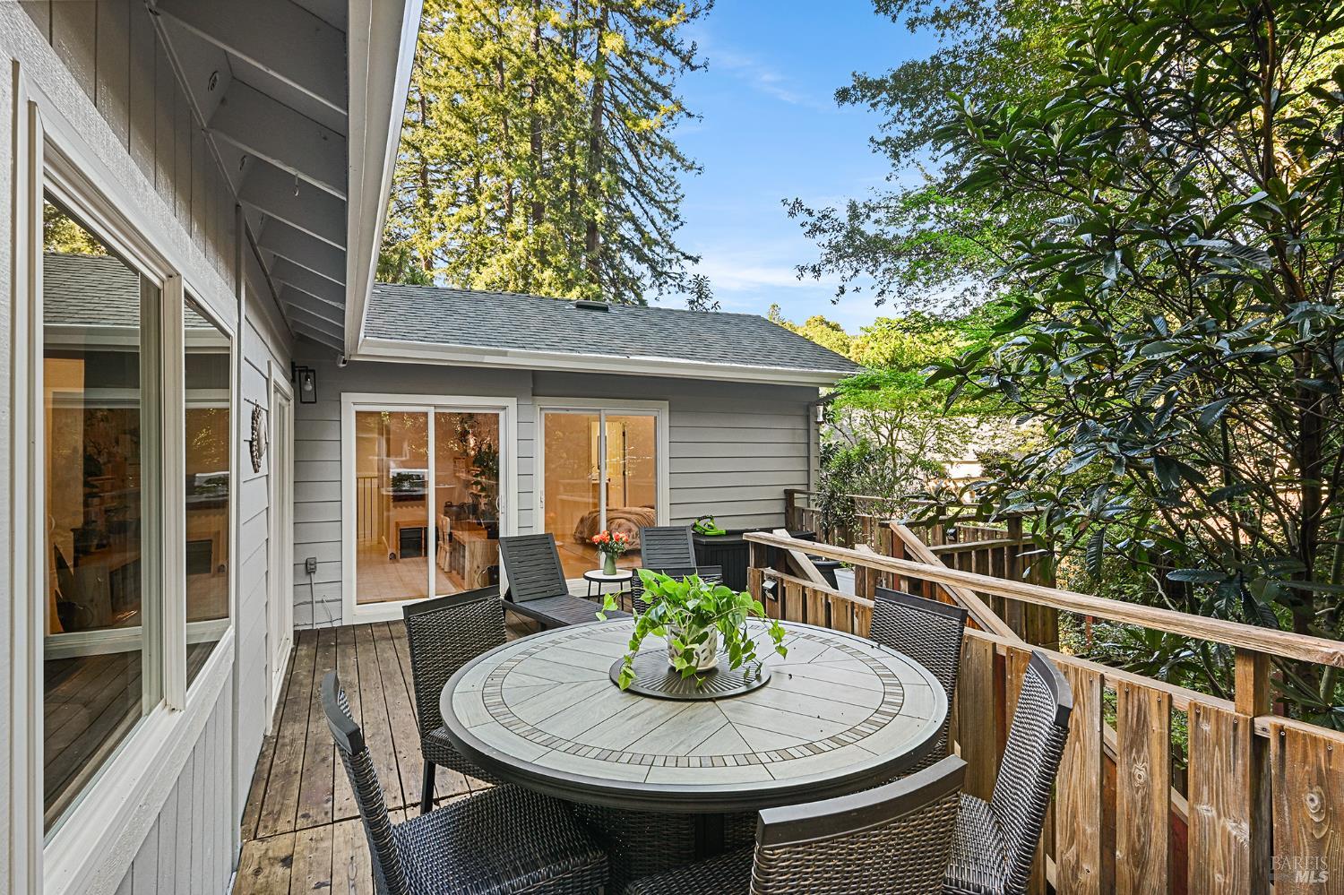 Detail Gallery Image 27 of 59 For 16 Iron Springs Rd, Fairfax,  CA 94930 - 4 Beds | 2 Baths