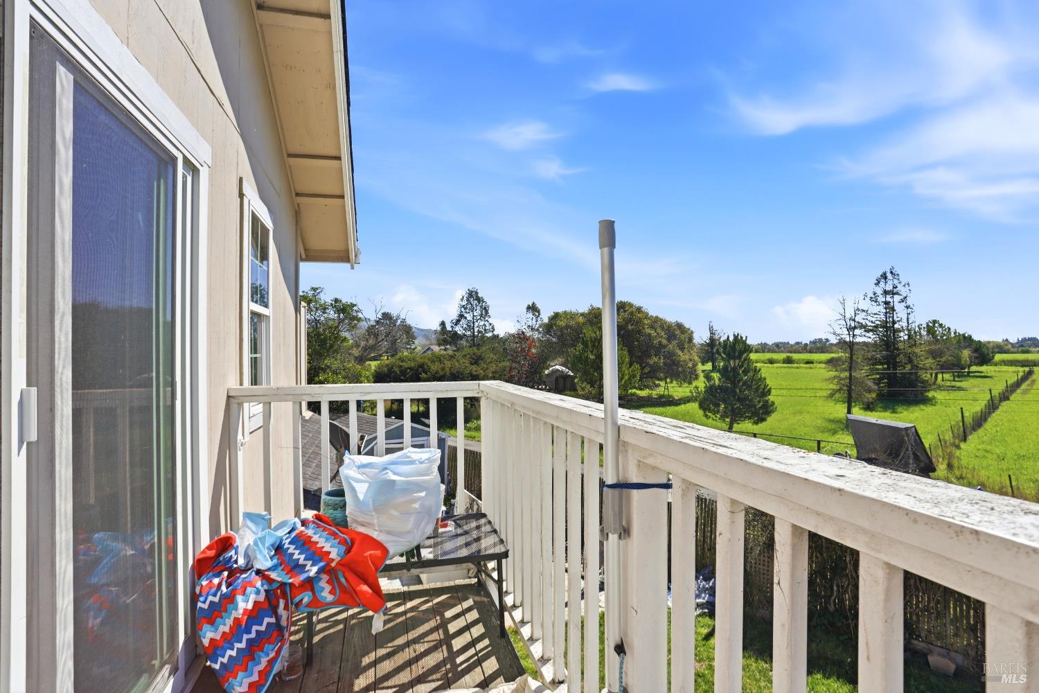 Detail Gallery Image 32 of 36 For 1407 Georgia Ct, Rohnert Park,  CA 94928 - 4 Beds | 3 Baths