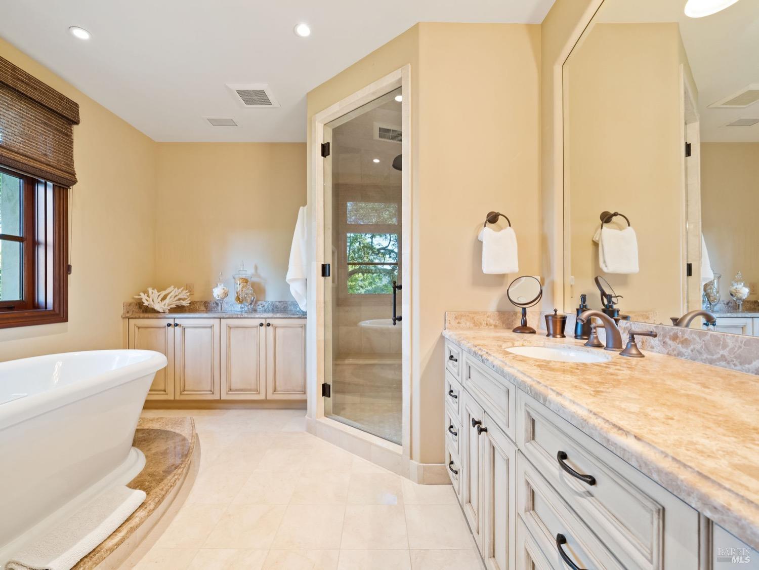 Detail Gallery Image 58 of 95 For 6444 Cottage Ridge Rd, Santa Rosa,  CA 95403 - 4 Beds | 4/2 Baths