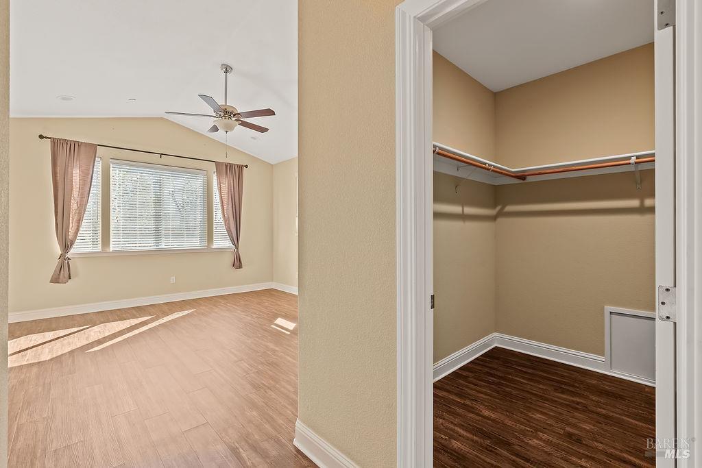 Detail Gallery Image 23 of 45 For 125 Anish Way, Windsor,  CA 95492 - 4 Beds | 3/1 Baths