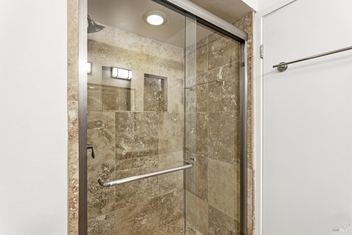 Detail Gallery Image 16 of 33 For 62 Cypress Pl, Sausalito,  CA 94965 - 2 Beds | 2 Baths