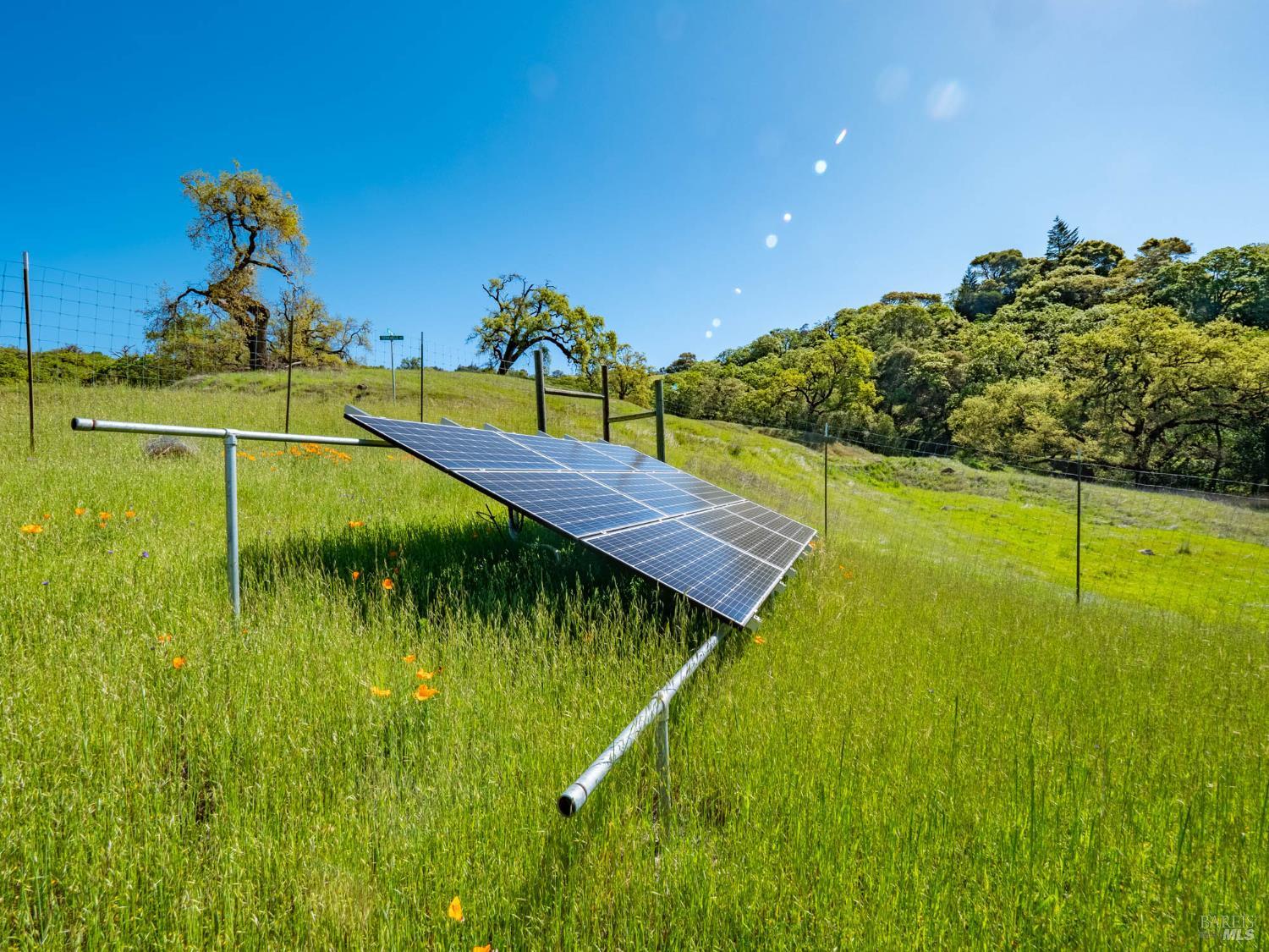 Detail Gallery Image 62 of 80 For 16101 Lost Creek Rd, Yorkville,  CA 95494 - 2 Beds | 2 Baths