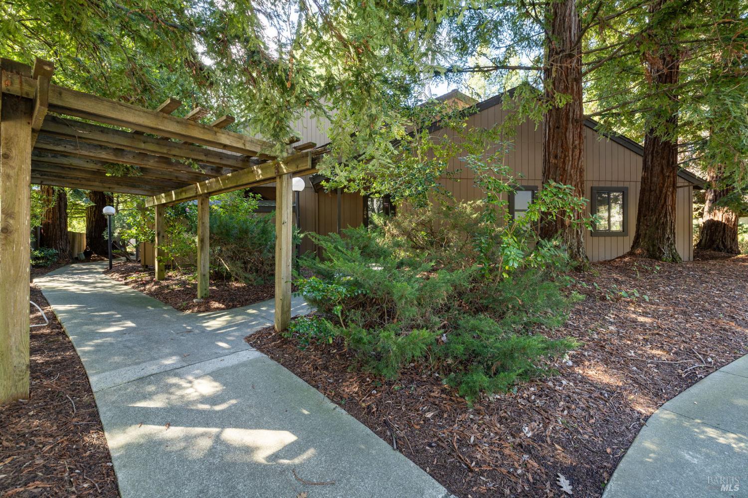 Detail Gallery Image 15 of 20 For 106 Nicholas Ct, Cotati,  CA 94931 - 2 Beds | 1 Baths