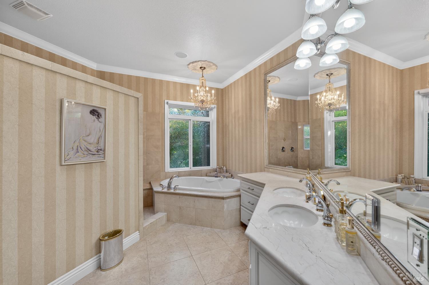 Detail Gallery Image 25 of 89 For 2054 Pinecrest Ct, Vacaville,  CA 95688 - 4 Beds | 4/1 Baths