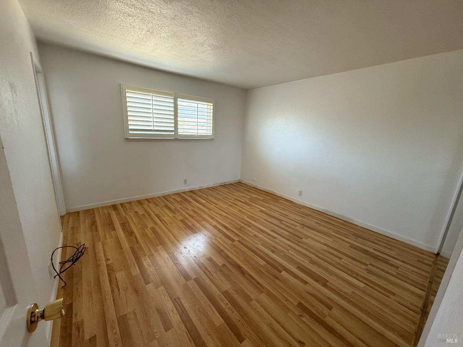 Detail Gallery Image 6 of 18 For 631 Inverness Dr, Vallejo,  CA 94589 - 3 Beds | 2 Baths