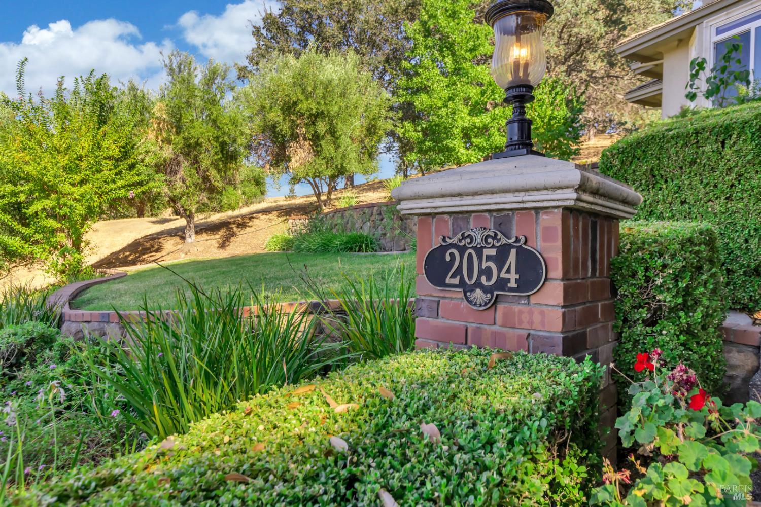 Detail Gallery Image 78 of 89 For 2054 Pinecrest Ct, Vacaville,  CA 95688 - 4 Beds | 4/1 Baths