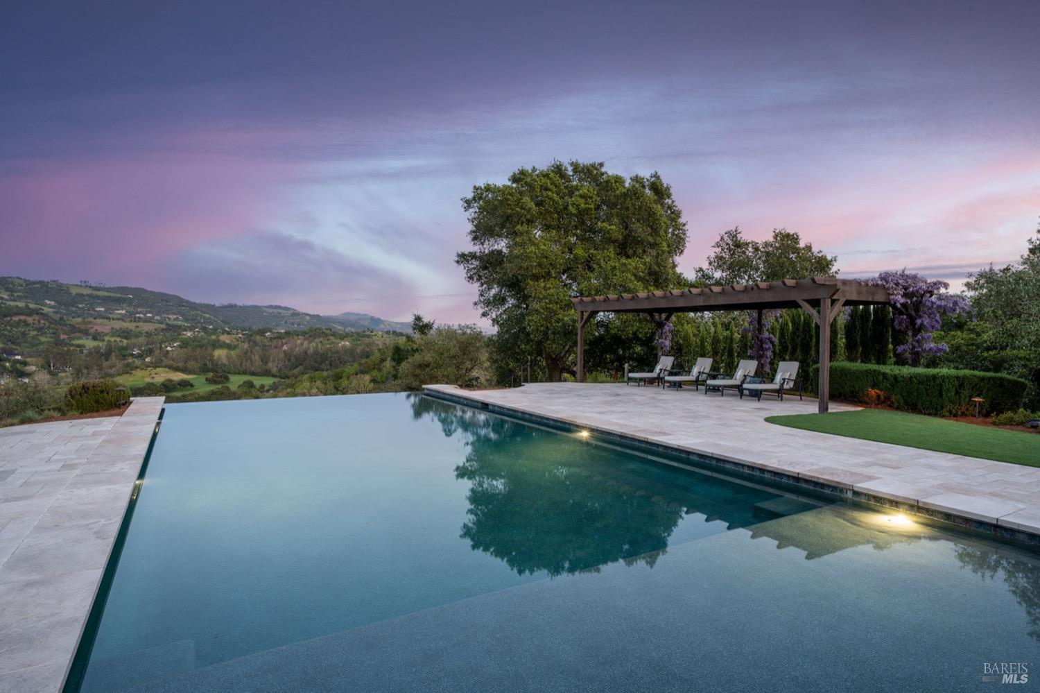 Detail Gallery Image 86 of 95 For 6444 Cottage Ridge Rd, Santa Rosa,  CA 95403 - 4 Beds | 4/2 Baths