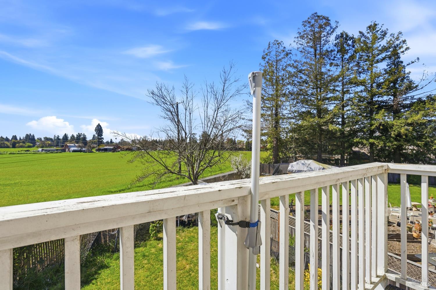 Detail Gallery Image 33 of 36 For 1407 Georgia Ct, Rohnert Park,  CA 94928 - 4 Beds | 3 Baths