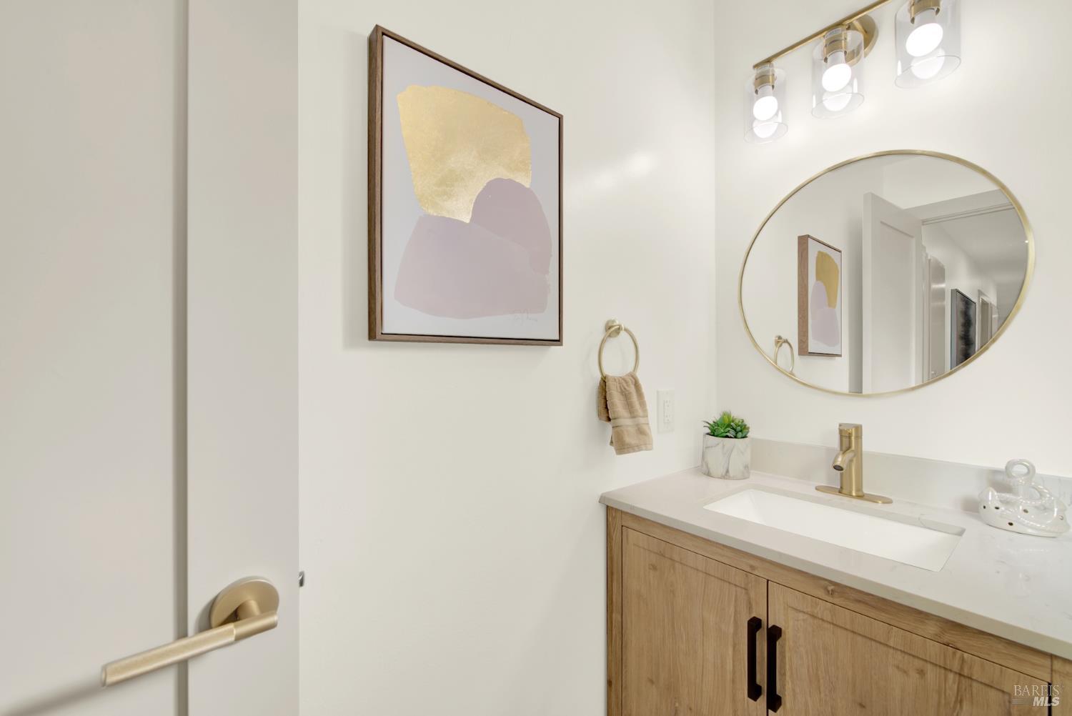 Detail Gallery Image 27 of 44 For 241 Blue Ridge Dr, Martinez,  CA 94553 - 4 Beds | 2/1 Baths