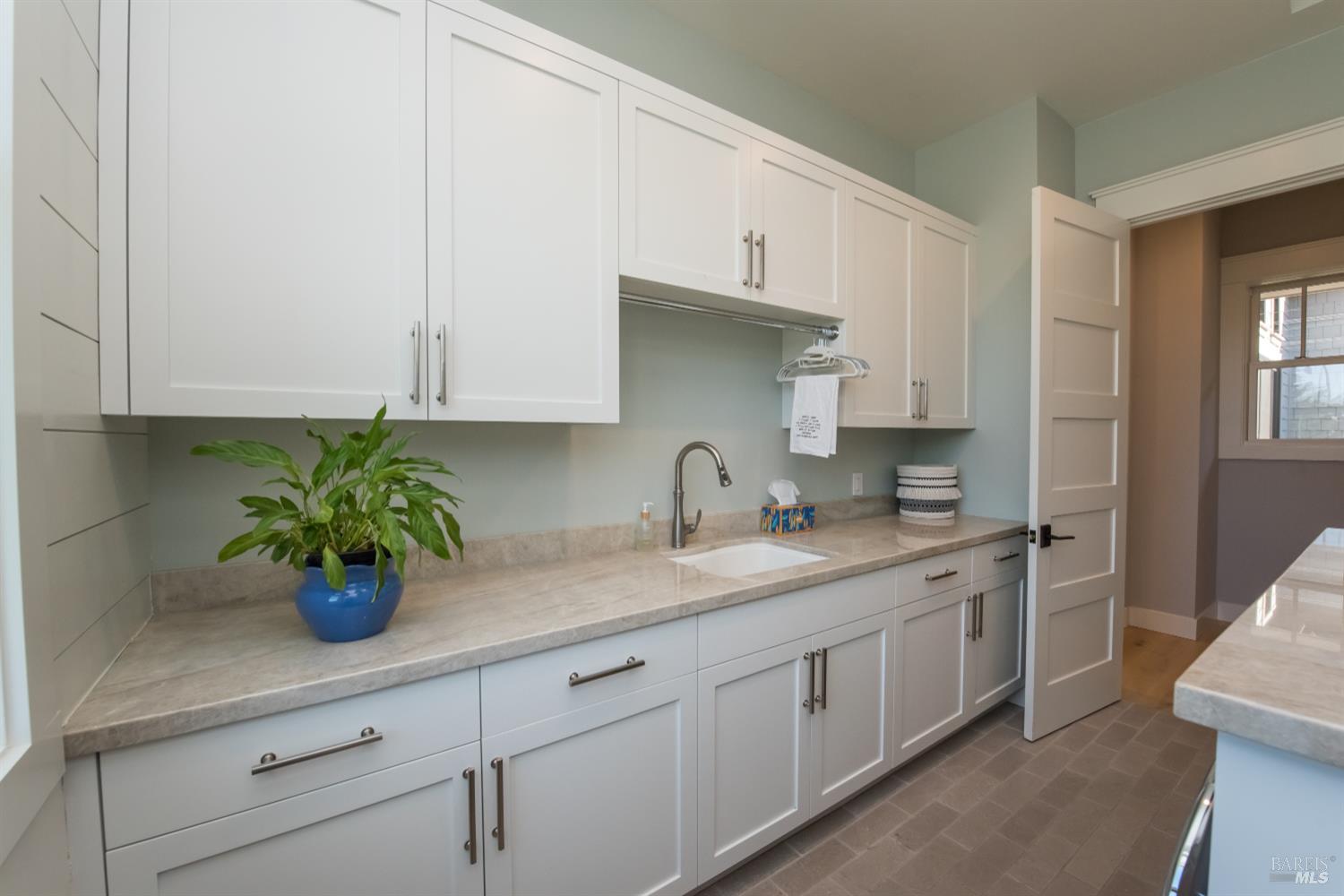 Detail Gallery Image 55 of 93 For 3932 Silver Fox Ct, Santa Rosa,  CA 95403 - 4 Beds | 4/1 Baths