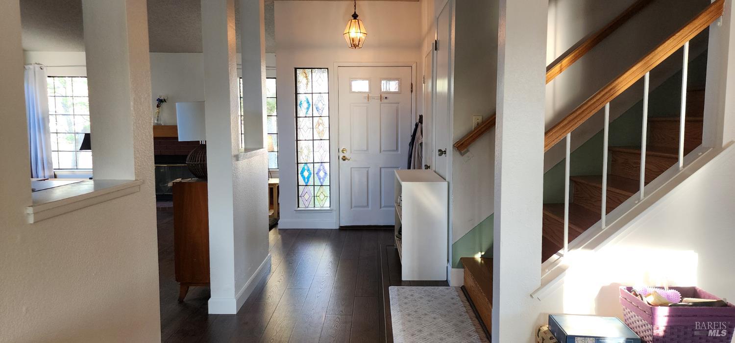 Detail Gallery Image 19 of 44 For 2350 Elliott Dr, American Canyon,  CA 94503 - 4 Beds | 3 Baths