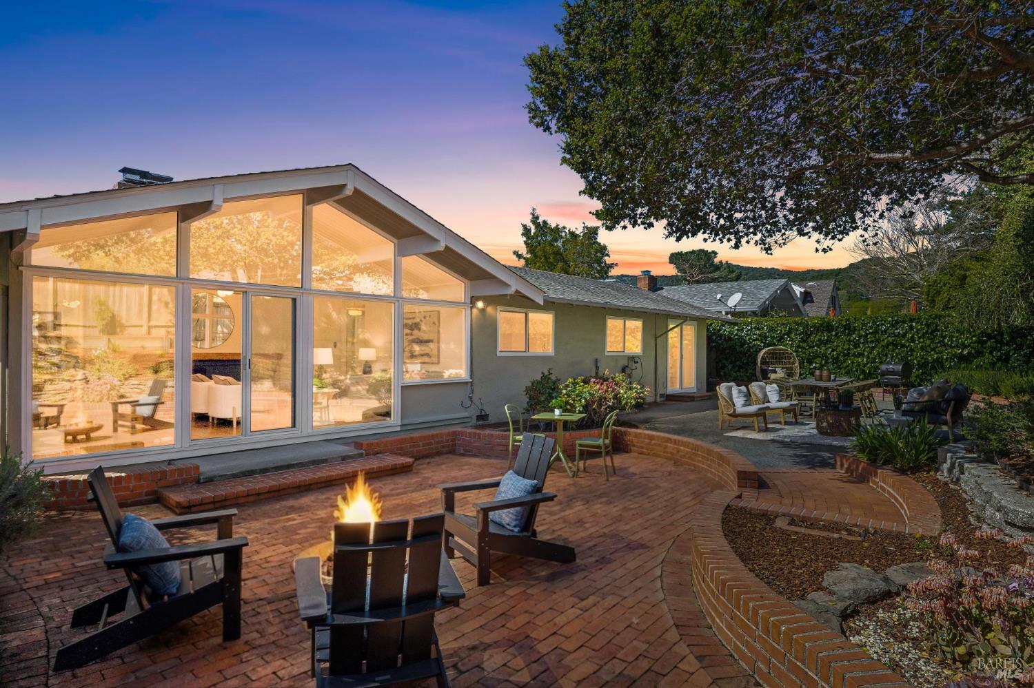 Detail Gallery Image 77 of 81 For 212 Blackstone Dr, San Rafael,  CA 94903 - 3 Beds | 2 Baths