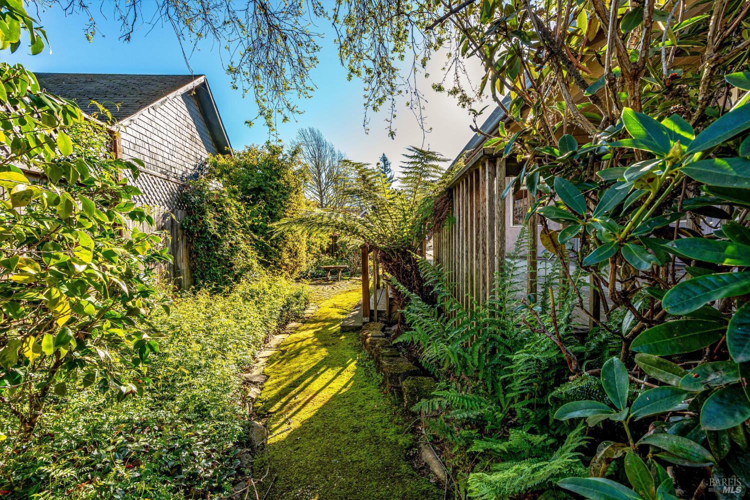 Detail Gallery Image 29 of 37 For 2908 Victoria Ct, Napa,  CA 94558 - 3 Beds | 2 Baths