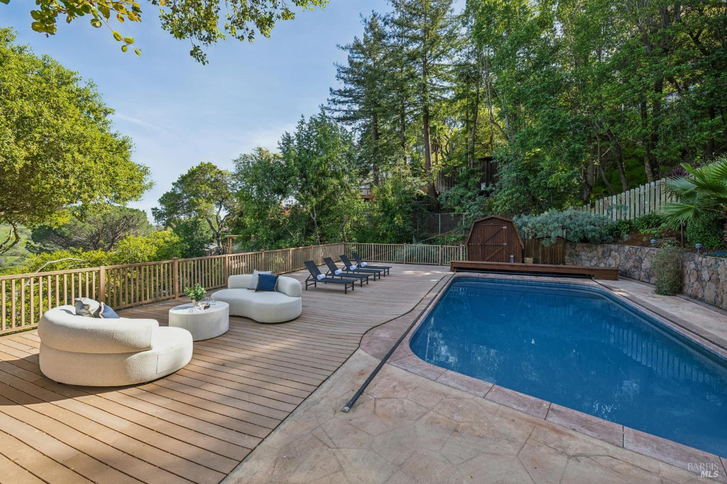 Detail Gallery Image 61 of 70 For 67 Oak Springs Dr, San Anselmo,  CA 94960 - 5 Beds | 4/1 Baths