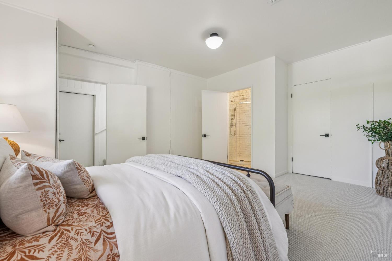 Detail Gallery Image 48 of 70 For 67 Oak Springs Dr, San Anselmo,  CA 94960 - 5 Beds | 4/1 Baths