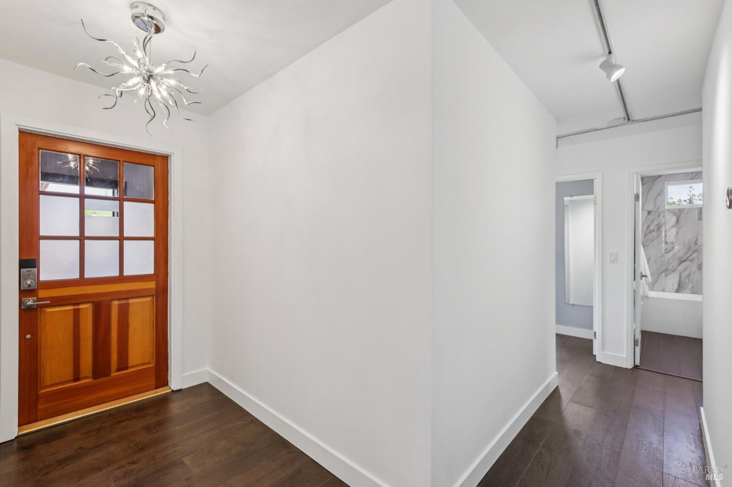 Detail Gallery Image 9 of 66 For 212 Eaton Ct, Benicia,  CA 94510 - 3 Beds | 2 Baths