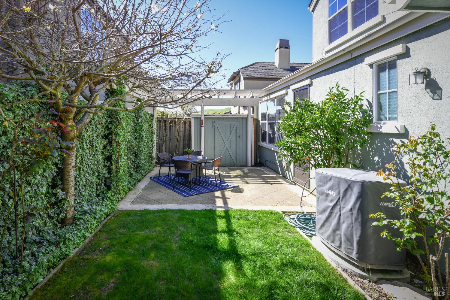 Detail Gallery Image 38 of 50 For 5015 Staghorn Dr, Vallejo,  CA 94591 - 3 Beds | 3 Baths