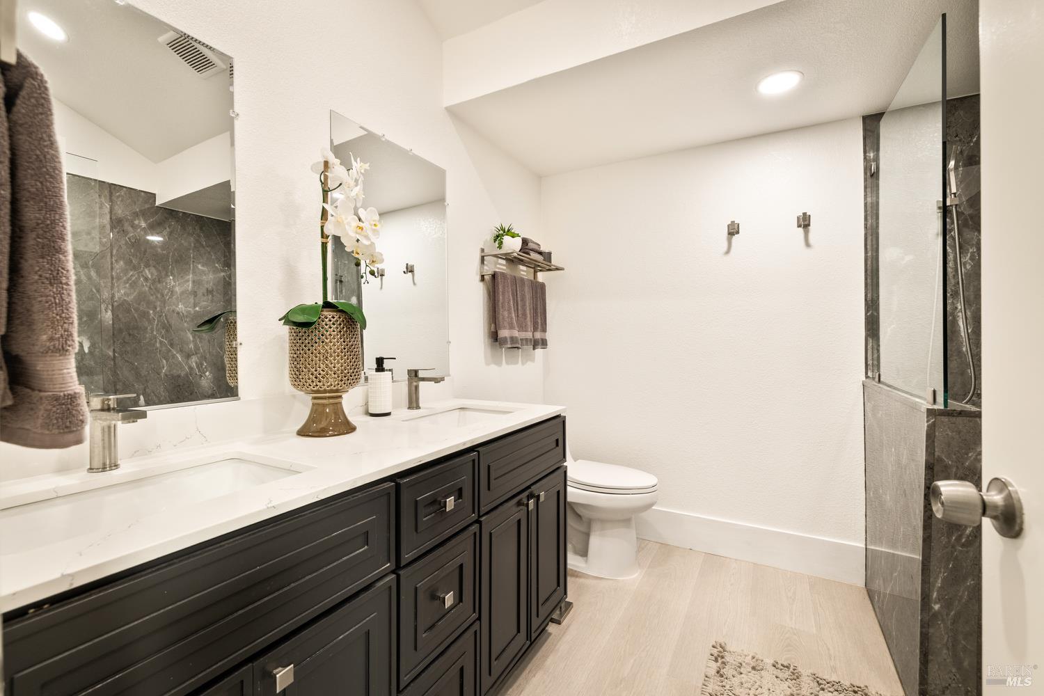 Detail Gallery Image 41 of 75 For 2545 Vista Grande Unkn, Fairfield,  CA 94534 - 3 Beds | 2/1 Baths