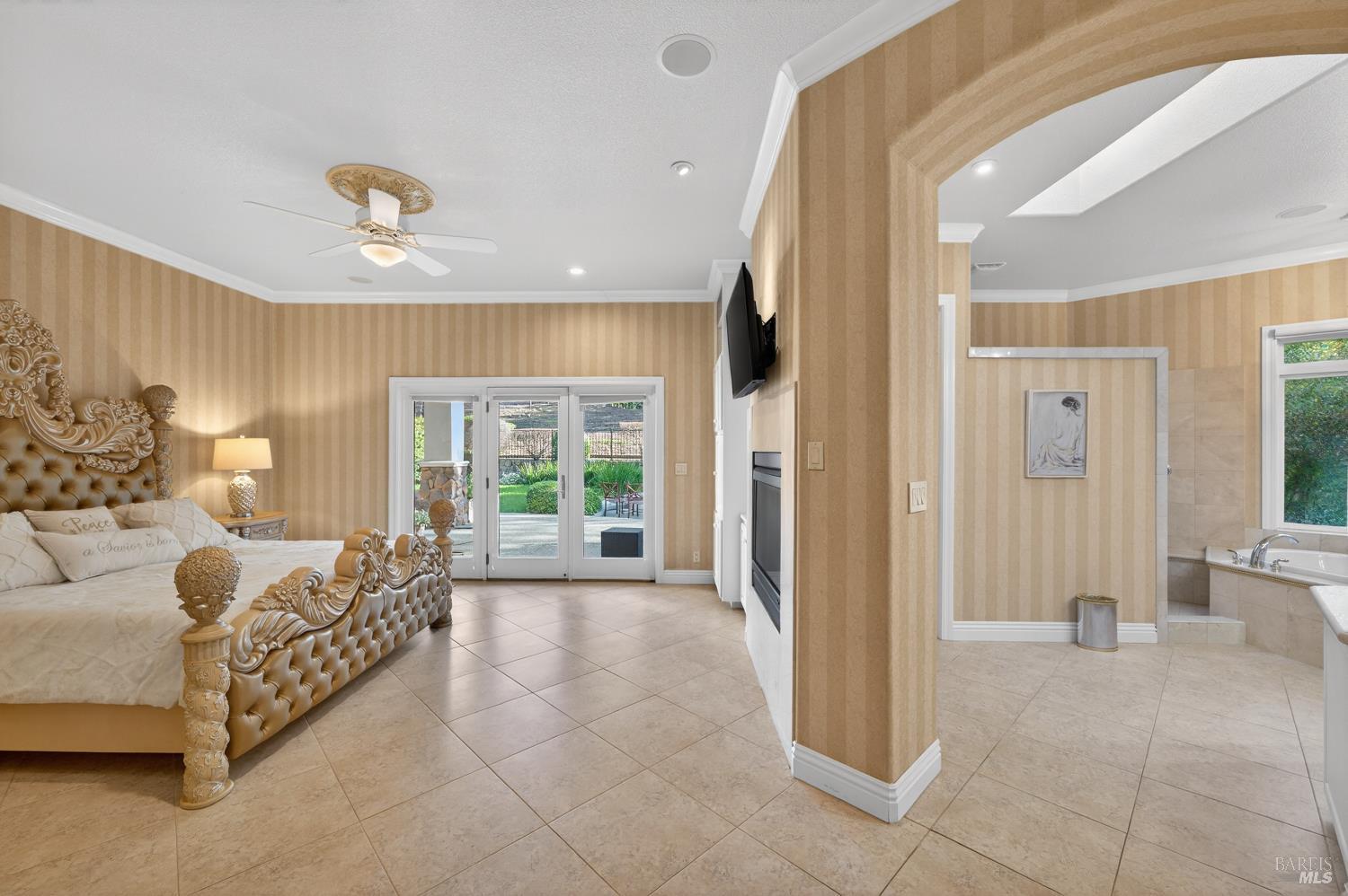 Detail Gallery Image 23 of 89 For 2054 Pinecrest Ct, Vacaville,  CA 95688 - 4 Beds | 4/1 Baths