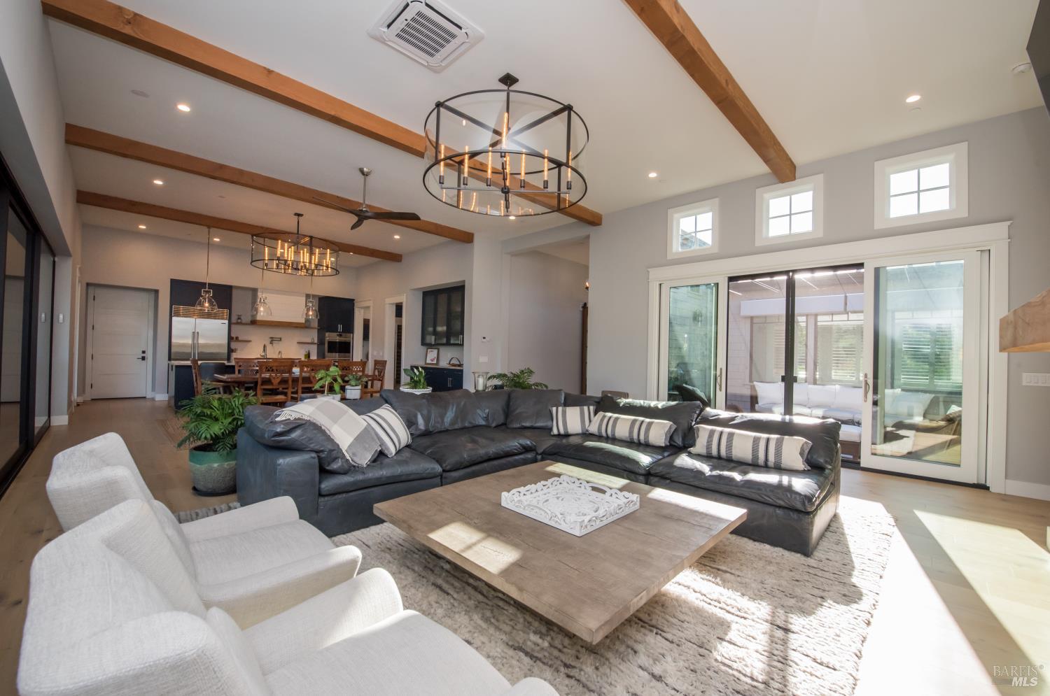 Detail Gallery Image 18 of 93 For 3932 Silver Fox Ct, Santa Rosa,  CA 95403 - 4 Beds | 4/1 Baths