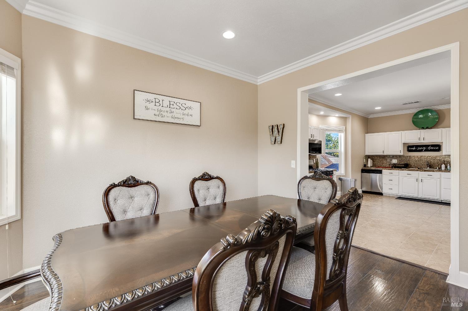 Detail Gallery Image 7 of 37 For 1208 Florida St, Vallejo,  CA 94590 - 3 Beds | 2 Baths