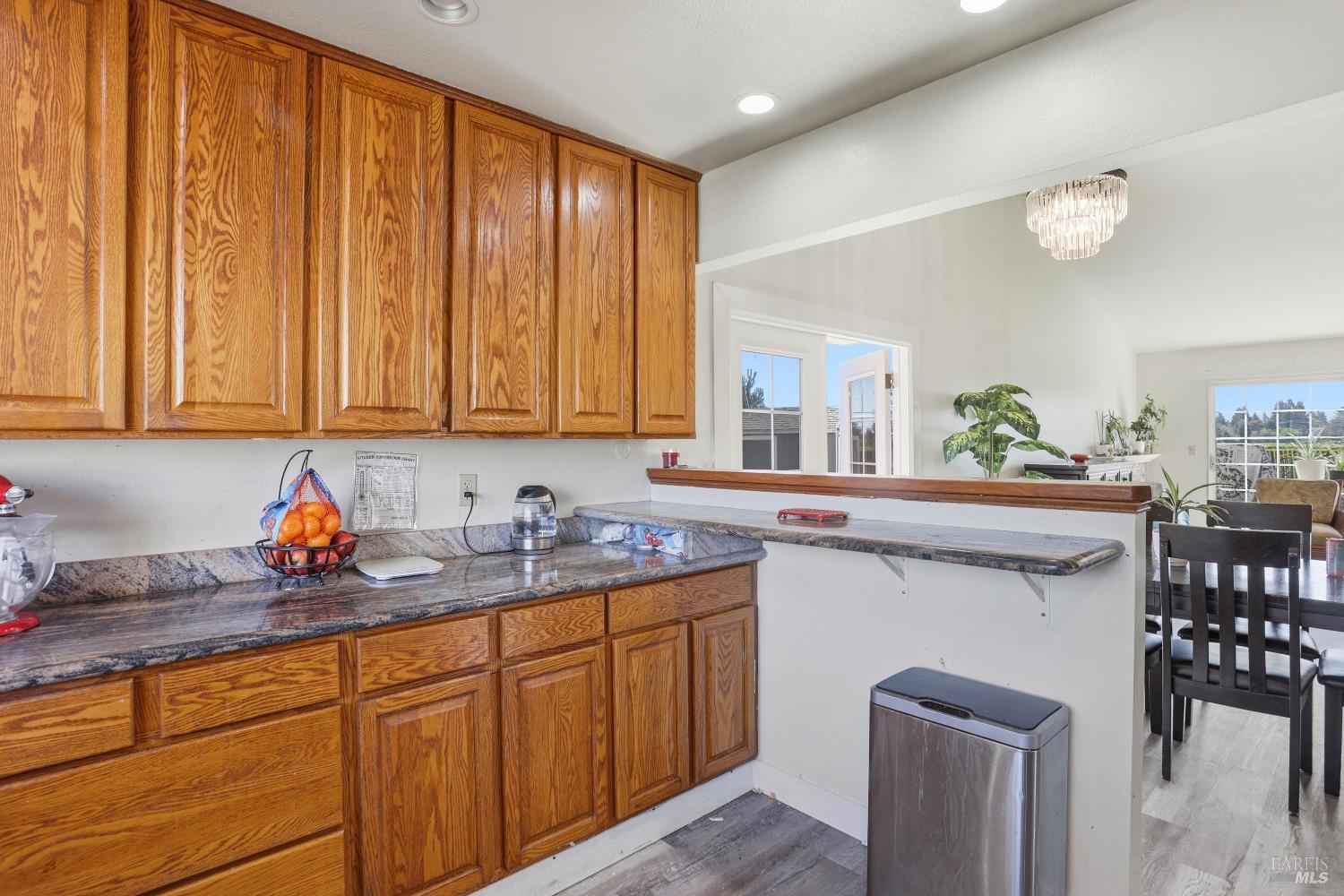 Detail Gallery Image 12 of 36 For 1407 Georgia Ct, Rohnert Park,  CA 94928 - 4 Beds | 3 Baths