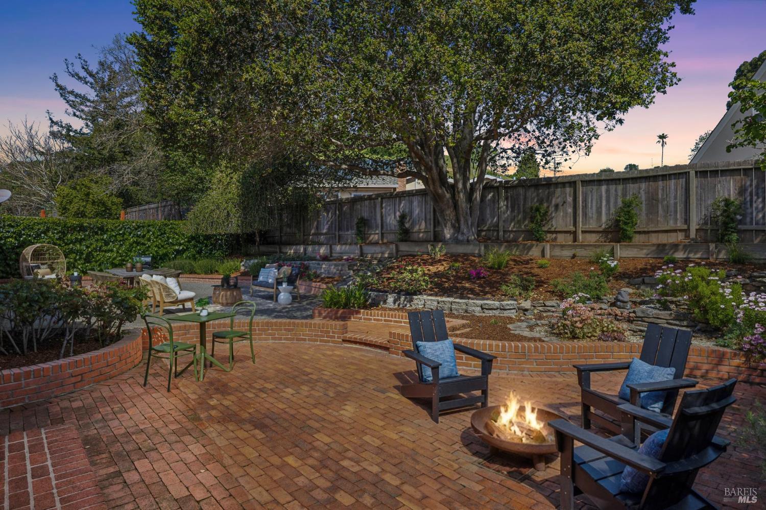 Detail Gallery Image 81 of 81 For 212 Blackstone Dr, San Rafael,  CA 94903 - 3 Beds | 2 Baths