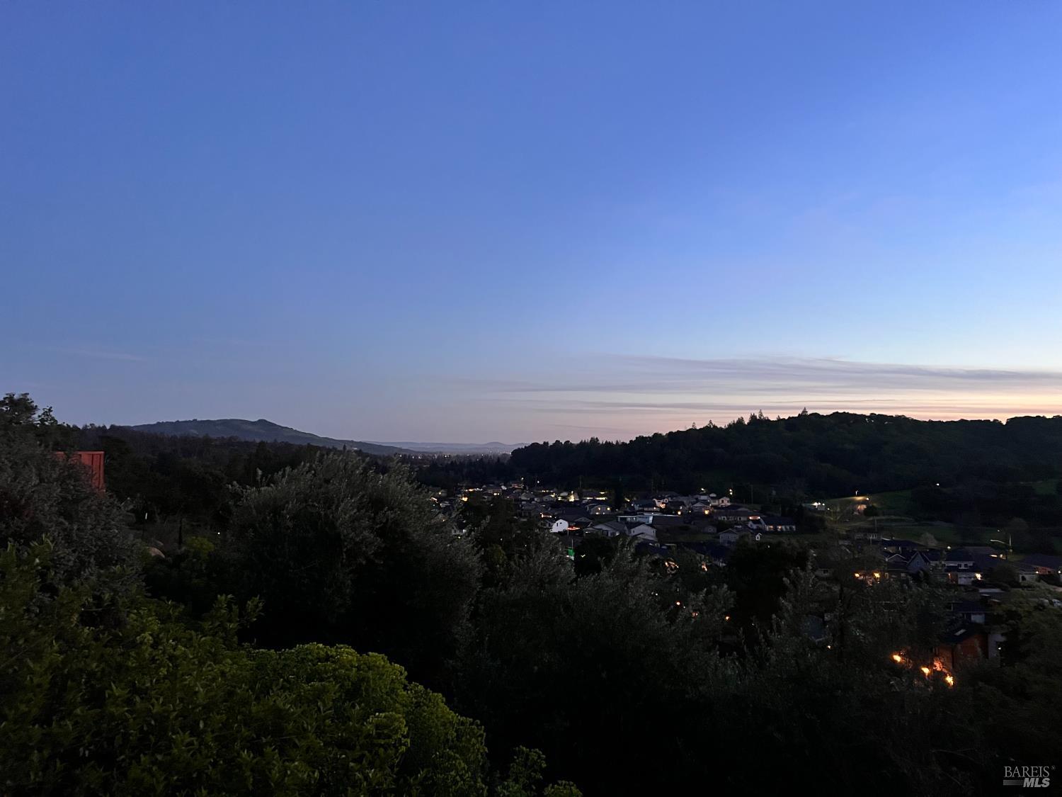 Detail Gallery Image 20 of 20 For 3648 Crown Hill Dr, Santa Rosa,  CA 95404 - – Beds | – Baths