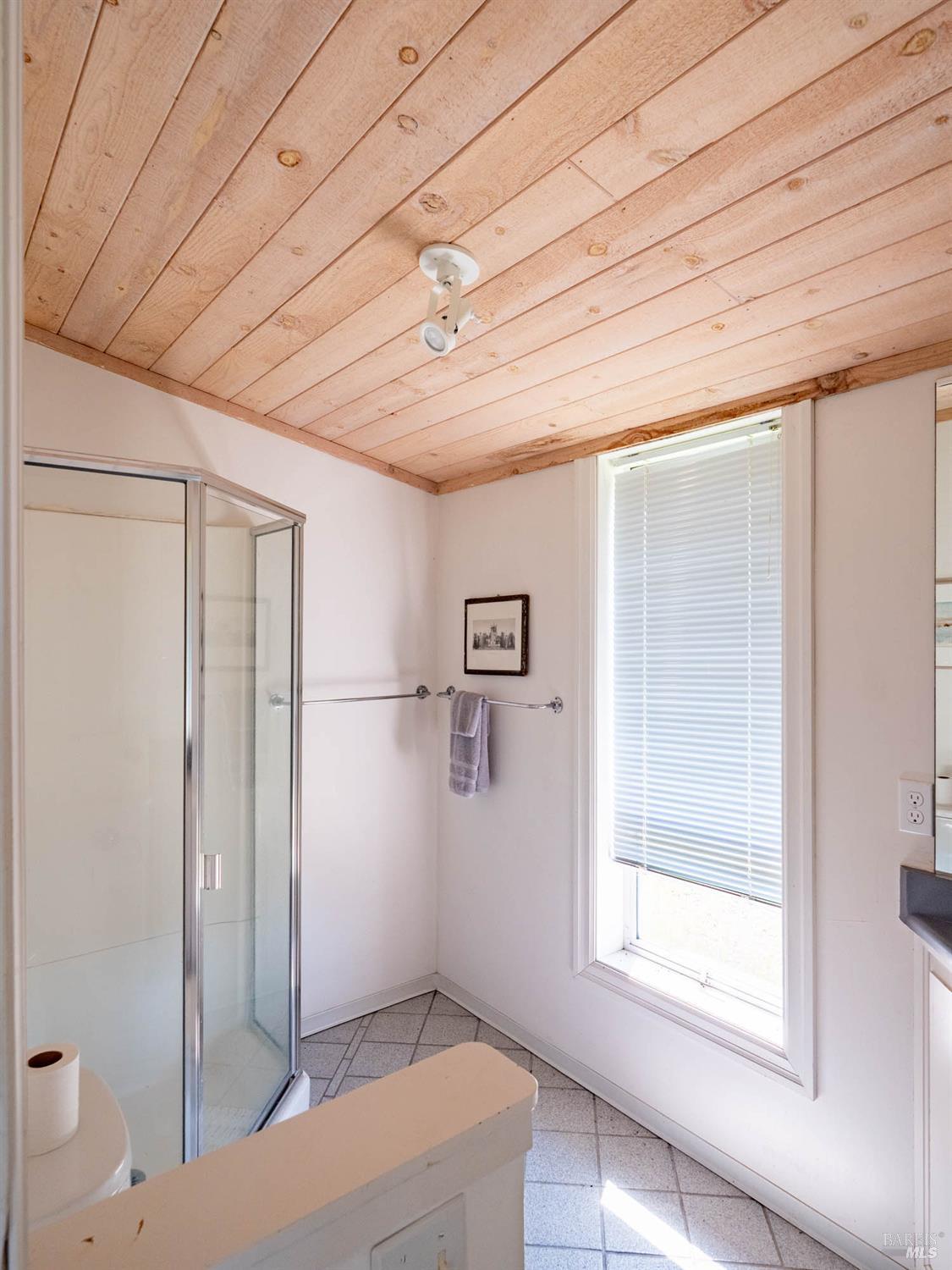 Detail Gallery Image 37 of 80 For 16101 Lost Creek Rd, Yorkville,  CA 95494 - 2 Beds | 2 Baths