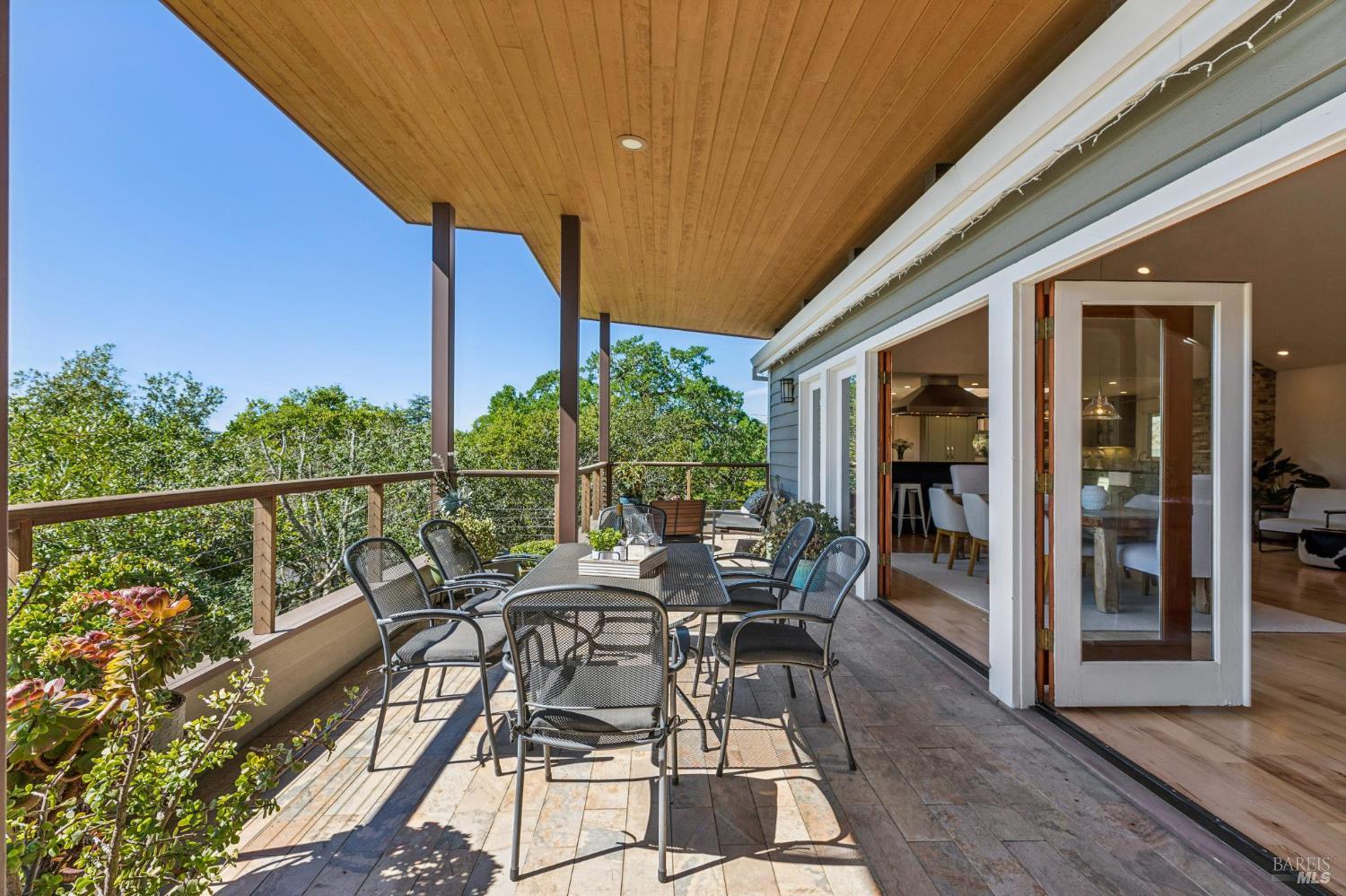 Detail Gallery Image 3 of 99 For 1884 Silverado Trl, Napa,  CA 94558 - 4 Beds | 3/1 Baths