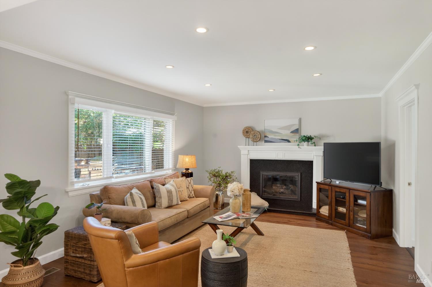 Detail Gallery Image 26 of 68 For 3932 Montrose St, Napa,  CA 94558 - 4 Beds | 2/1 Baths